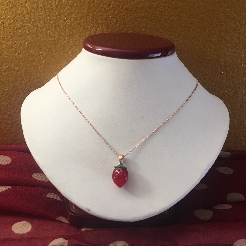 Rse Gld Slvr Ncklce w Murano Gls Strawberry Pendnt
